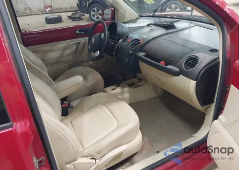 2008 Volkswagen New Beetle S из США, поврежденный, VIN 3VWPW31C98M509825